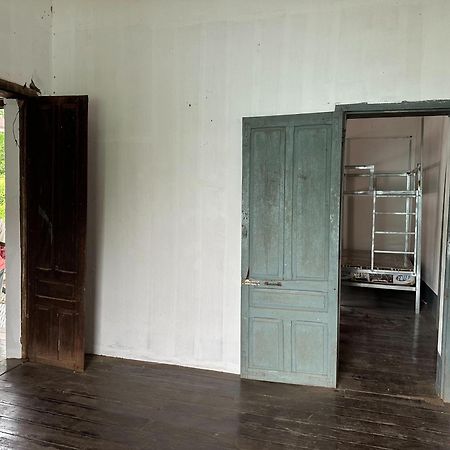 Via Thakhek Hostel & Cafe Exterior photo